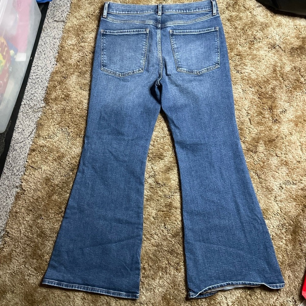 Express 70s Flare Mid Rise Stretch Jean Size 10 Short Woman's - Picture 7 of 7